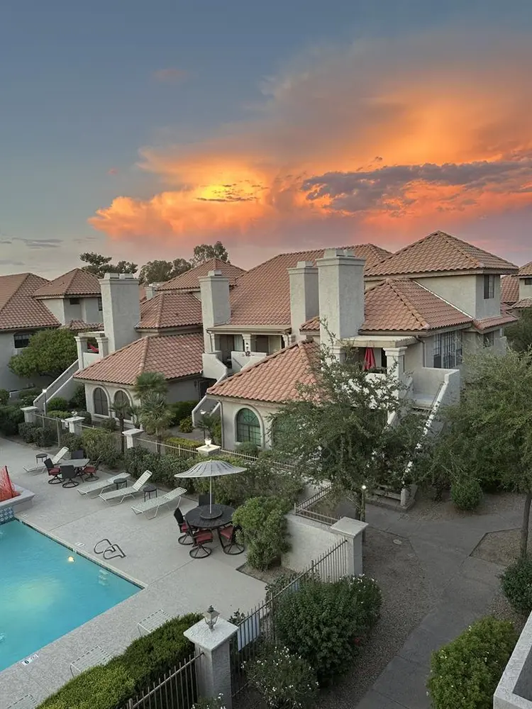 2bed 2level townhouse on greenbelt