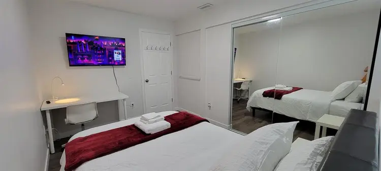 Private Room R - Utilities Inc
