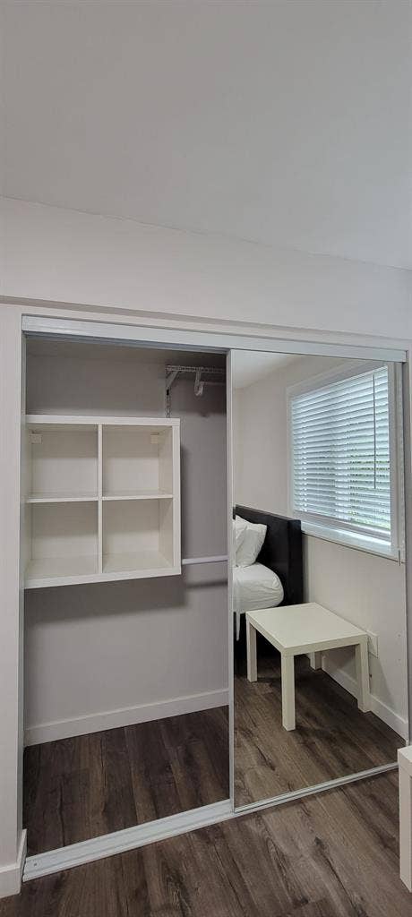 Private Room R - Utilities Inc