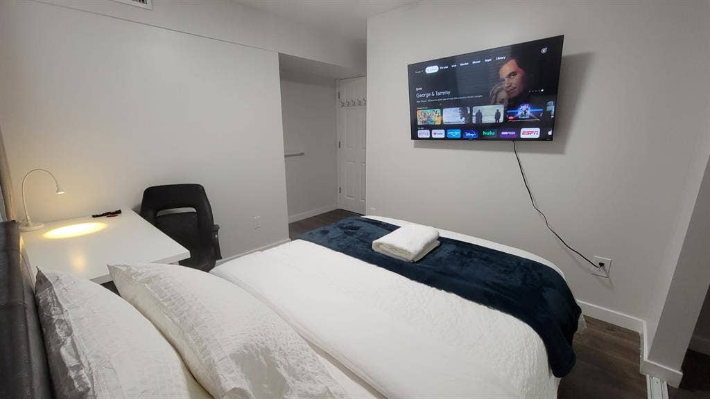 Private Room S - Utilities Inc