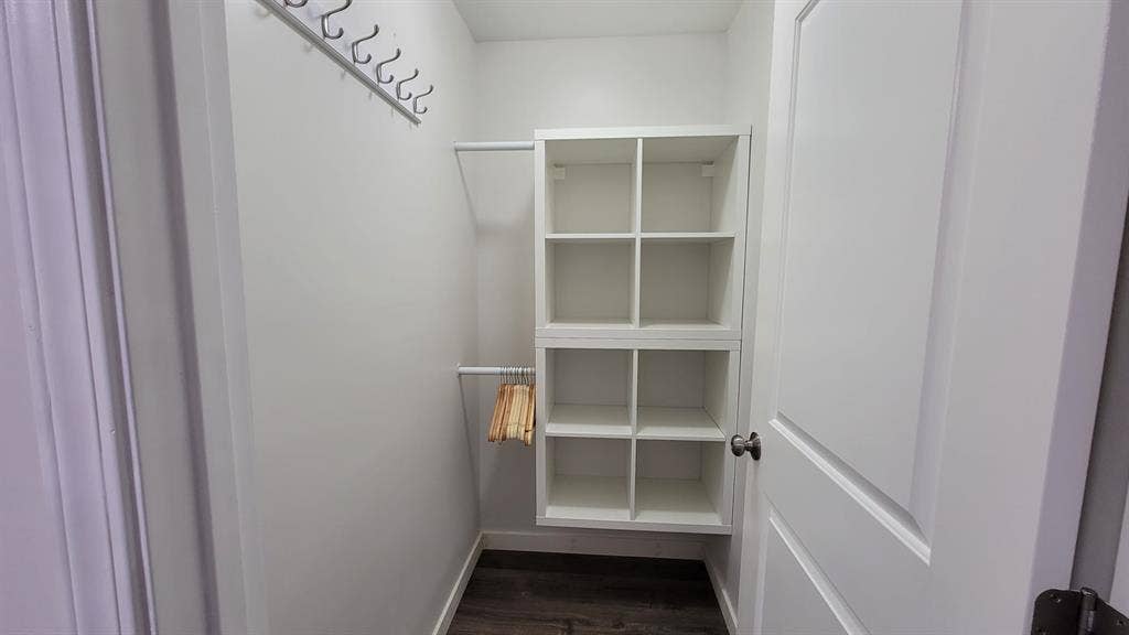 Private Room T - Utilities Inc