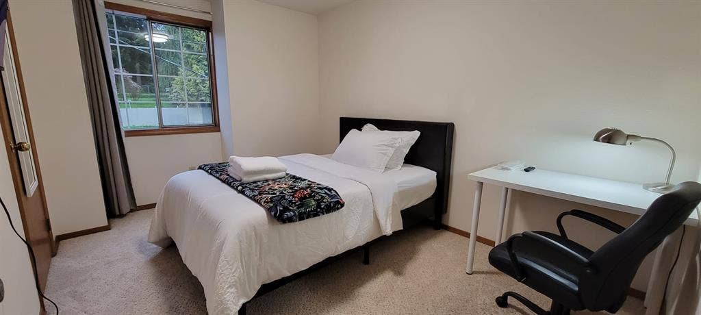 Private Room B - Utilities Inc