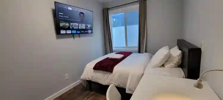 Private Room E - Utilities Inc