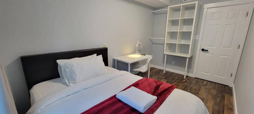 Private Room E - Utilities Inc