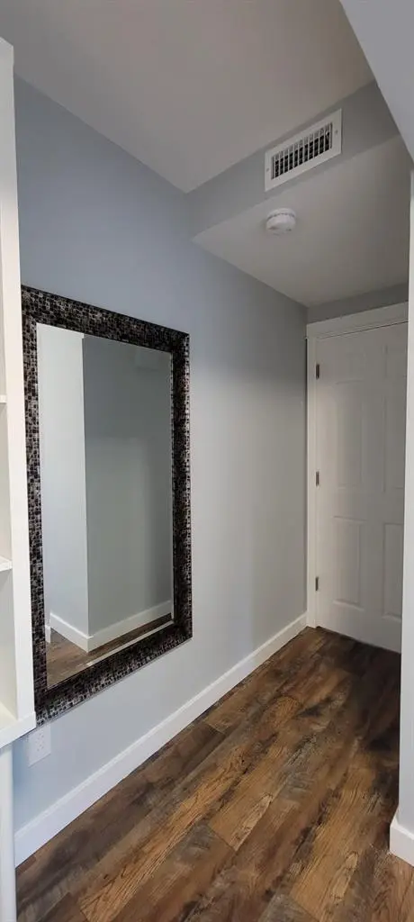 Private Room F - Utilities Inc