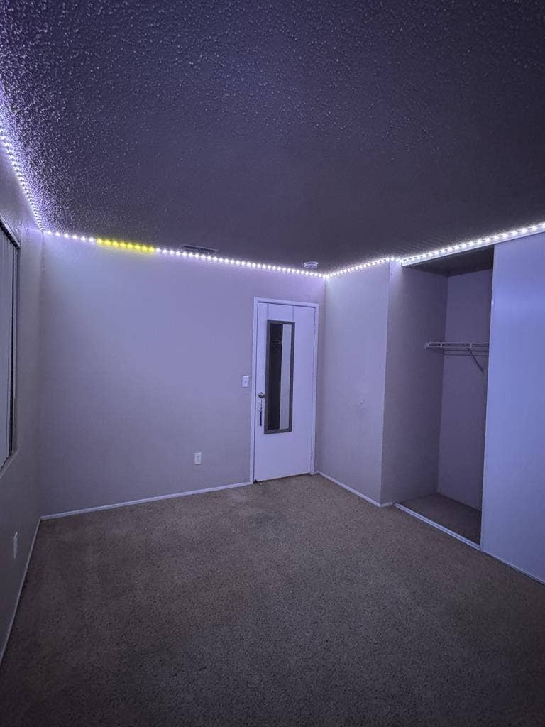 Renting room in South Natomas