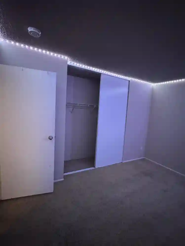 Renting room in South Natomas
