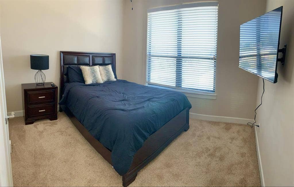 Room for rent in the greater height