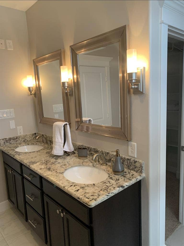 Room for rent in the greater height
