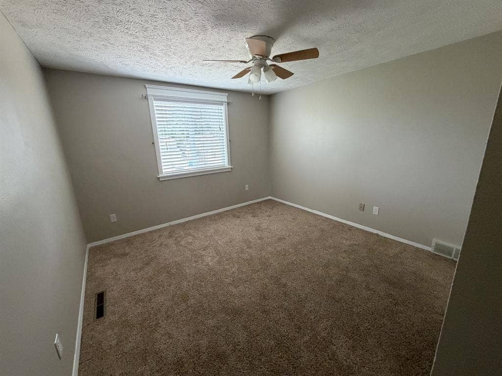 Single Room Listing,