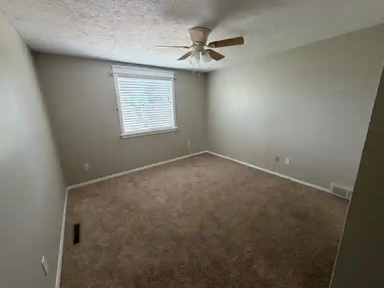 Single Room Listing,