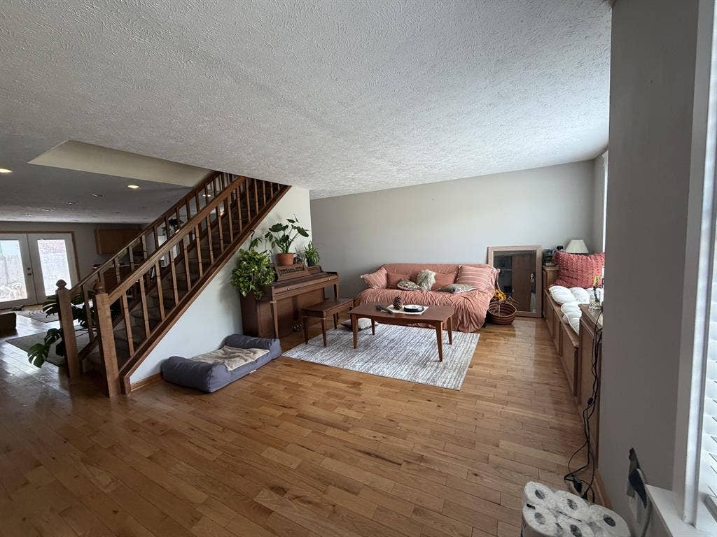 Single Room Listing,