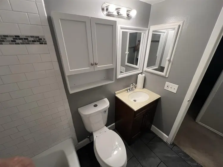 Room for rent in Gaithersburg area.