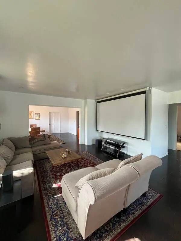Private room in Echo Park house