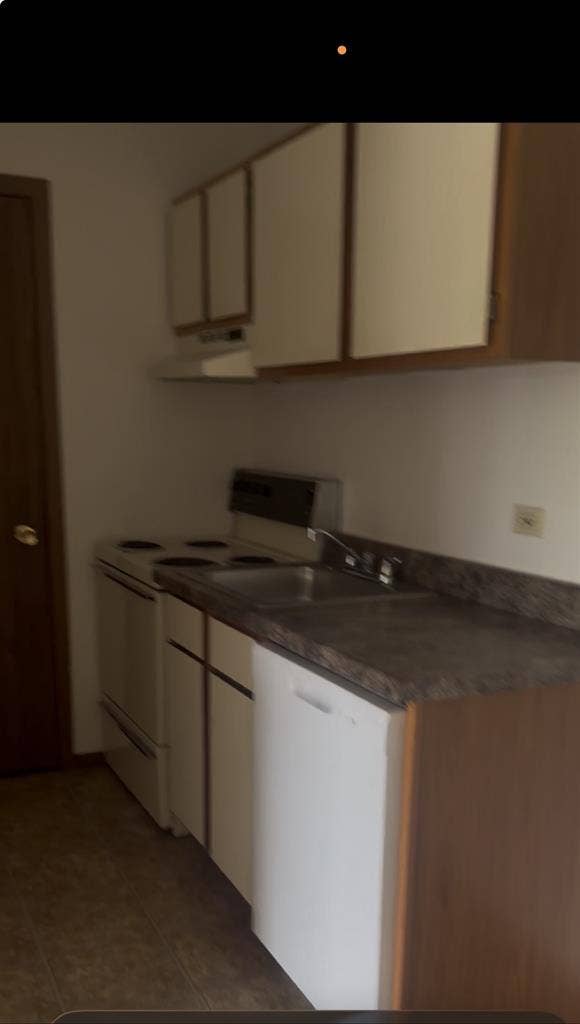 Looking for a flatmate