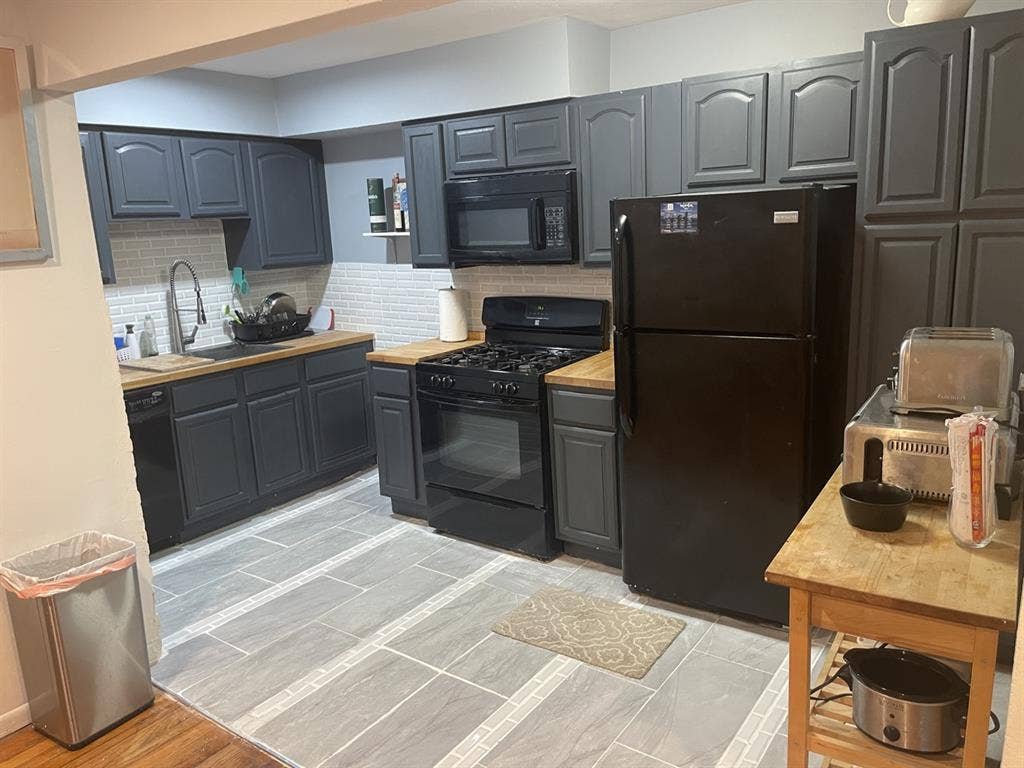 Fully furnished room shared unit