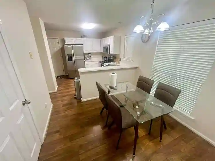 Private Room, Shared Bath Male