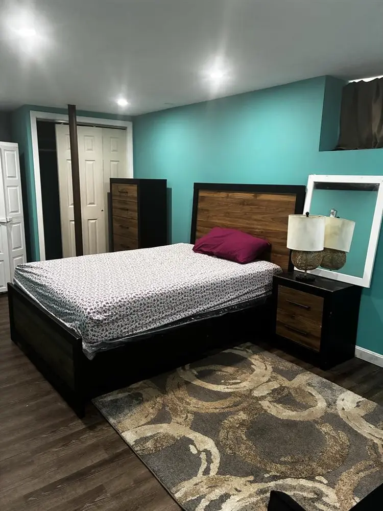 Room available for rent