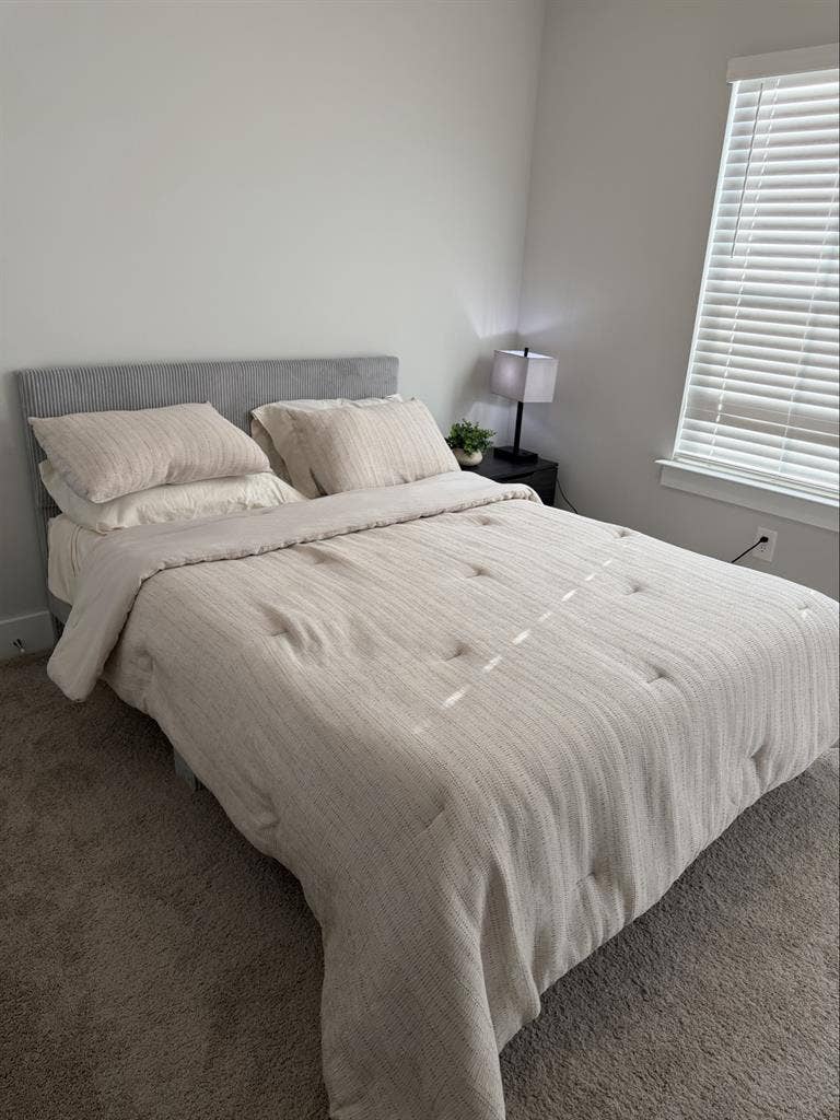 Clean, quiet, beautifully furnished