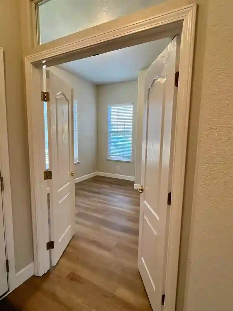 NEWLY RENOVATED- 2 Rooms +Bathroom