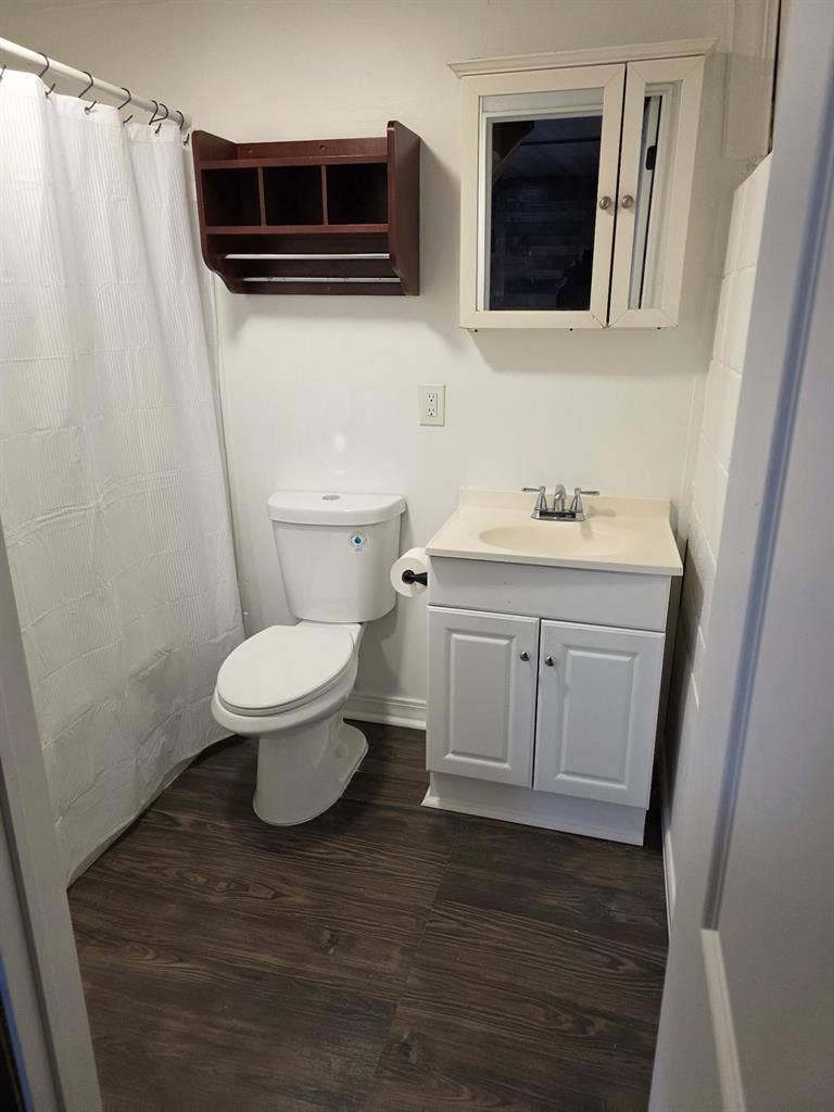 Room for rent with private bathroom