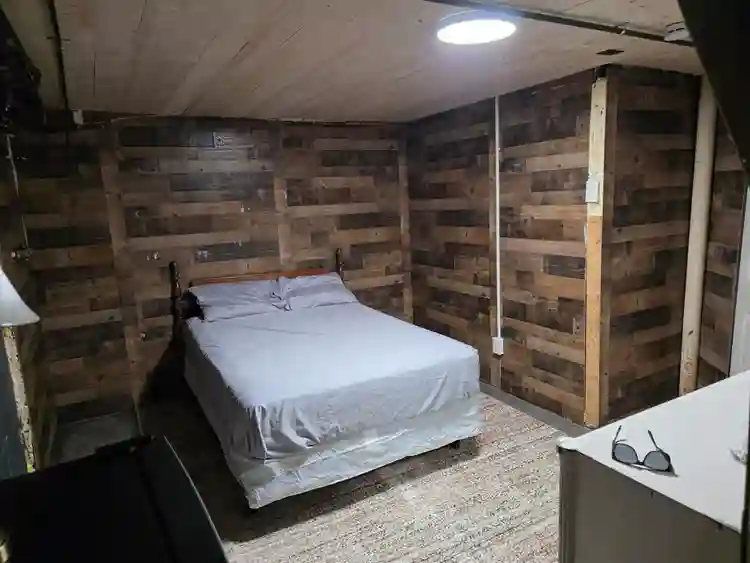 Room for rent with private bathroom