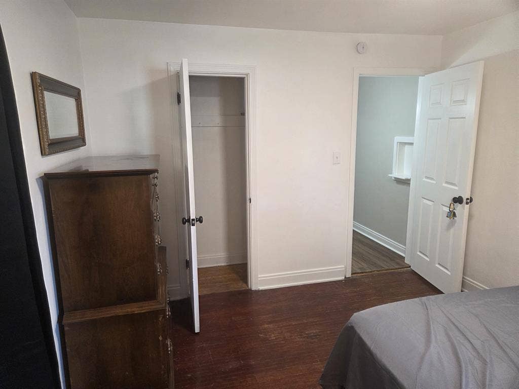 Furnished room for rent