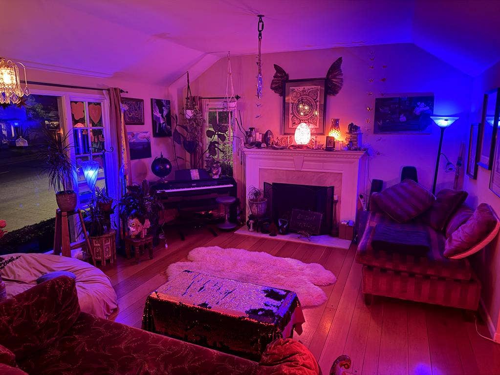 💎 Hidden Gem-Luxury, Lush Vibes 💎