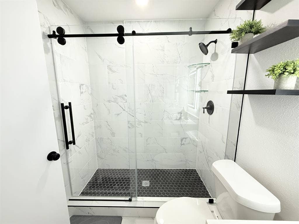 Private Room in Clean Serene House