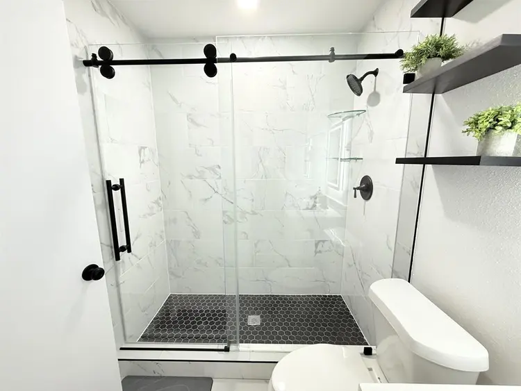 Private Room in Clean Serene House