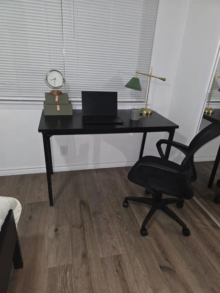 Private Room in Clean Serene House