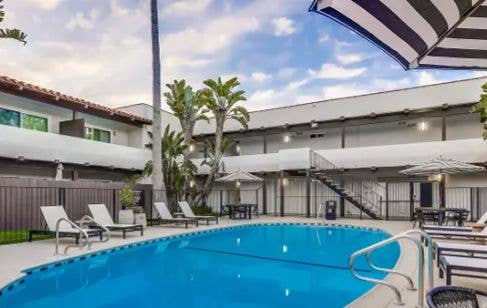 Anaheim room, private bath, carport