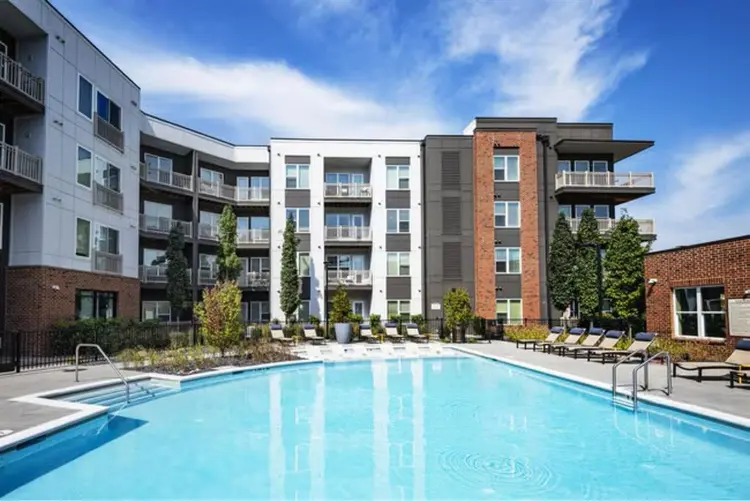 Looking for a roommate ASAP