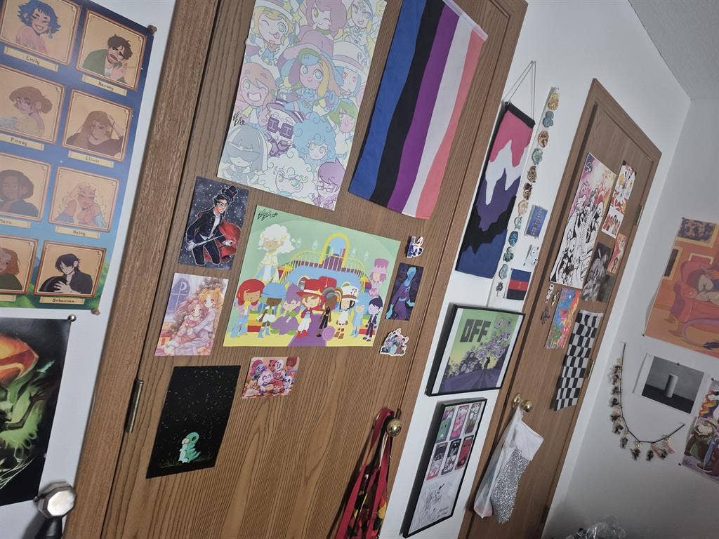Looking for 2-3 roommates