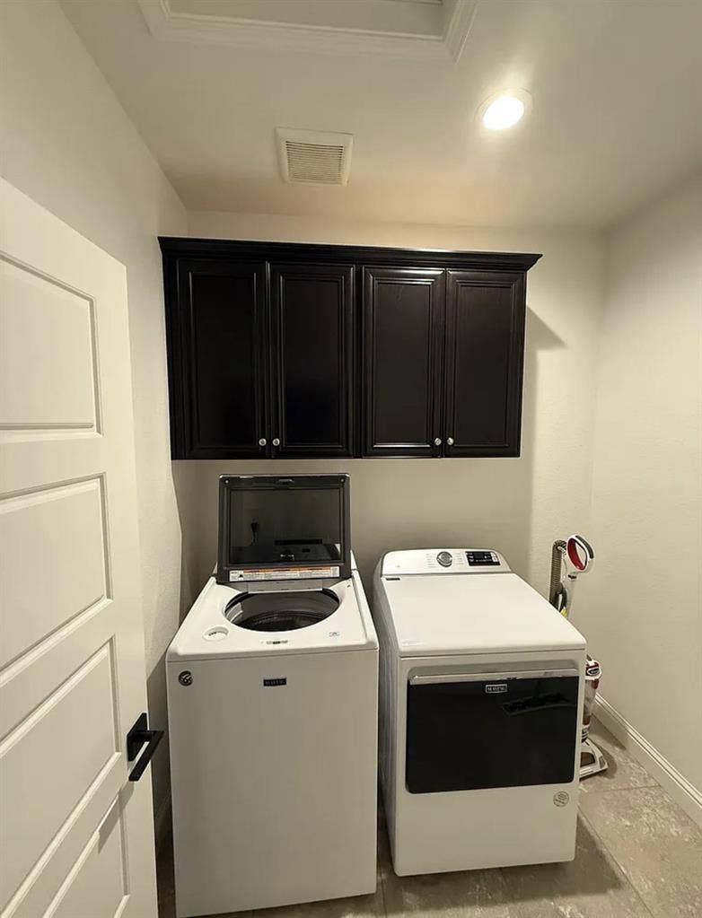 (2) Rooms Available Rent