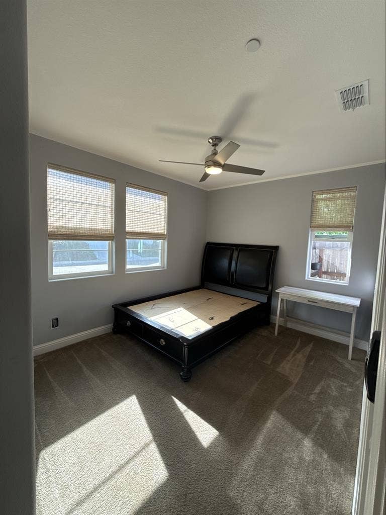 (2) Rooms Available Rent