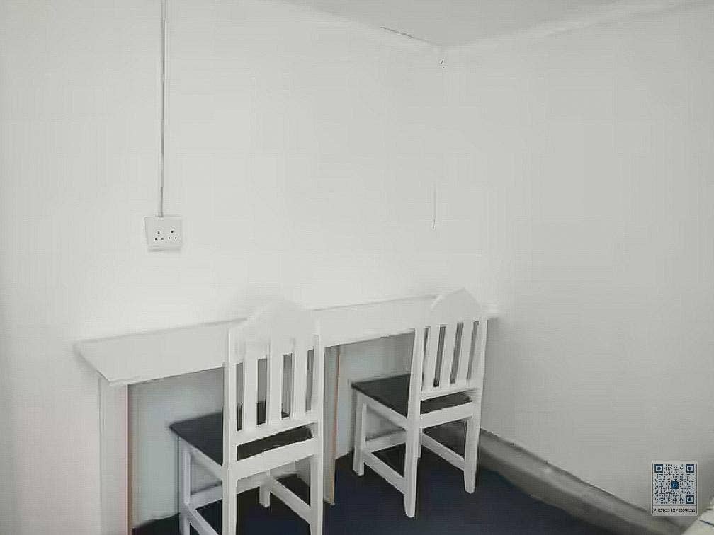 Private room in a safe, quiet area