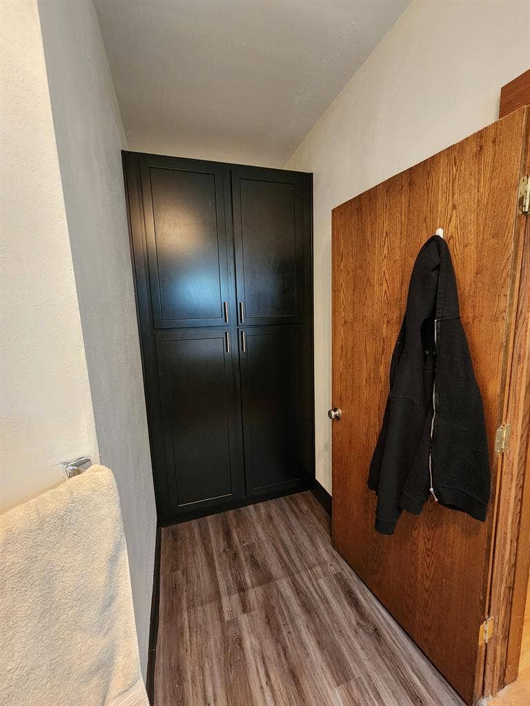 Looking For Roommate