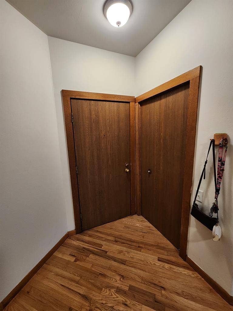 Looking For Roommate