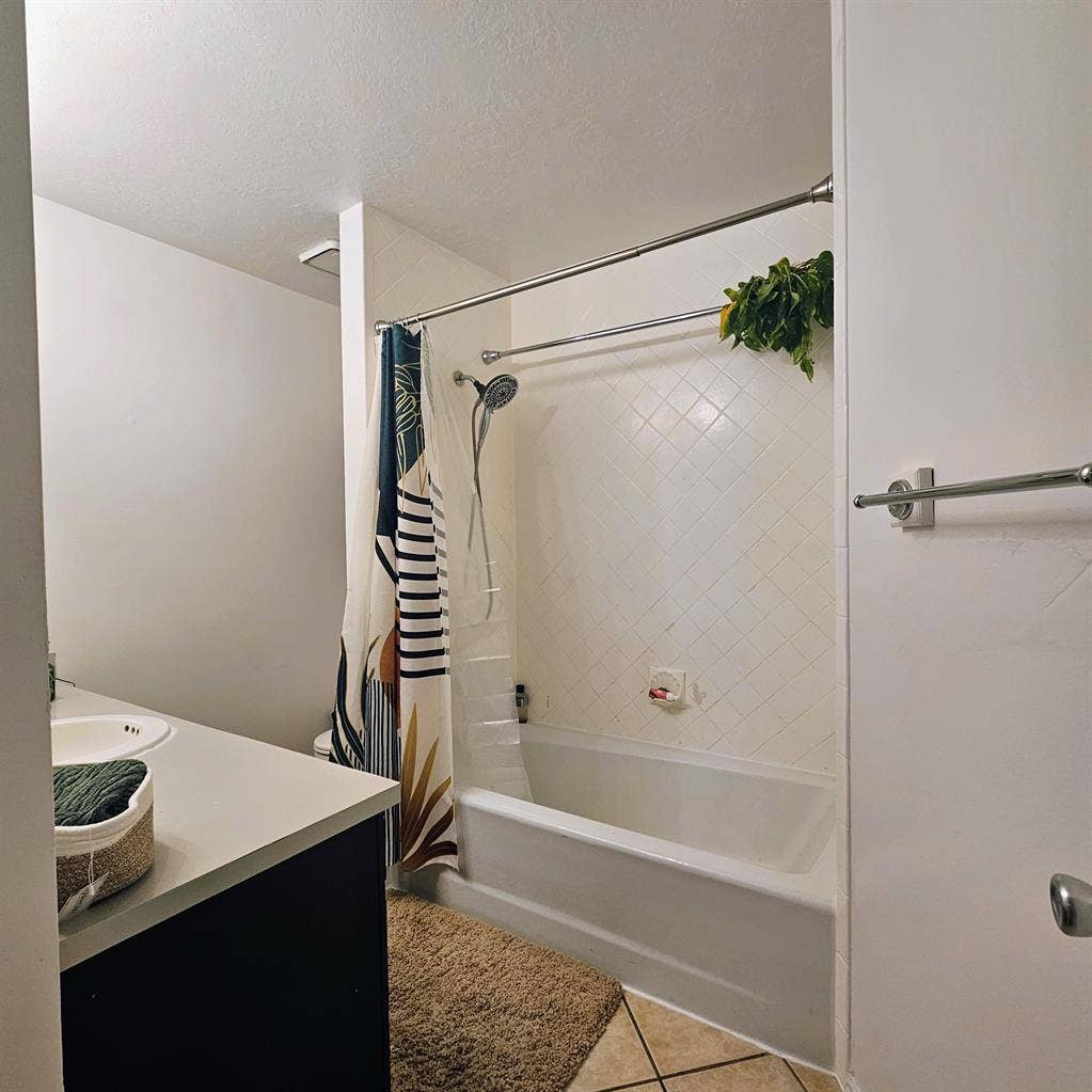 Room for rent - $550 /mo ✨️