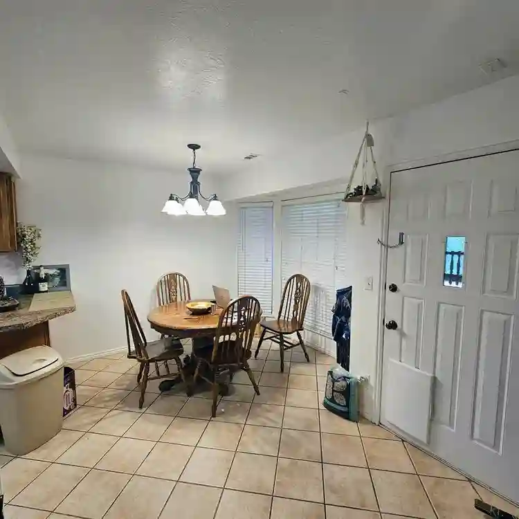 Room for rent - $550 /mo ✨️