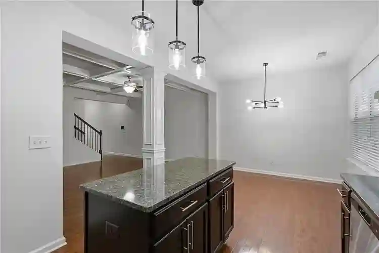 3 BR in Lilburn