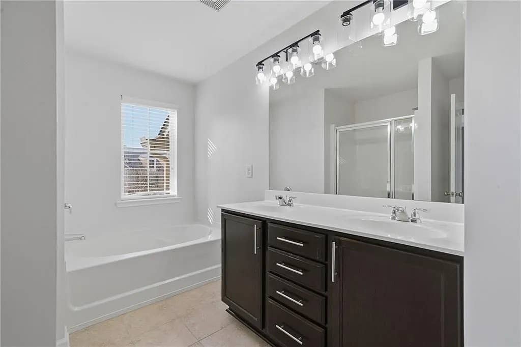 3 BR in Lilburn