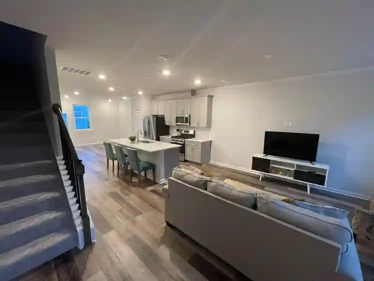 3 BR in Raleigh