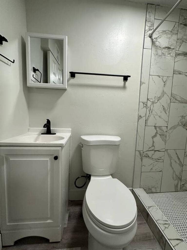 1 bedroom with all Utilitiess