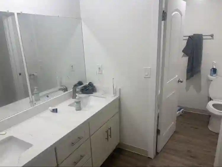 SV 2 Bed apt. Need roommate ASAP.