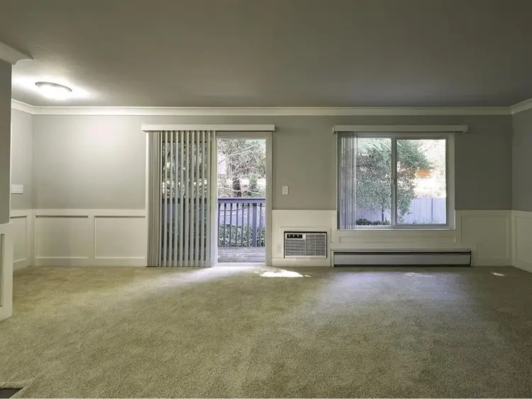 SV 2 Bed apt. Need roommate ASAP.