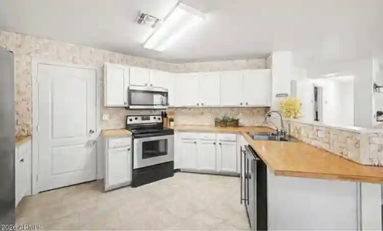 Room for Rent in South Chandler