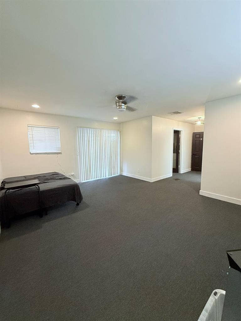 Room with Private Bathroom for rent