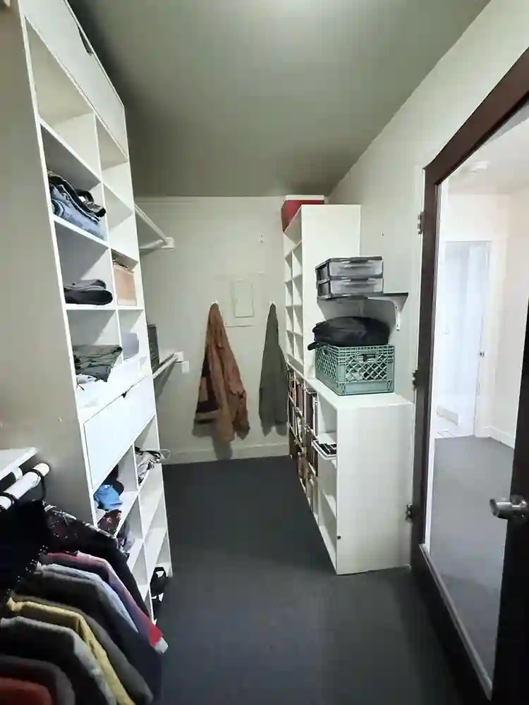 Room with Private Bathroom for rent